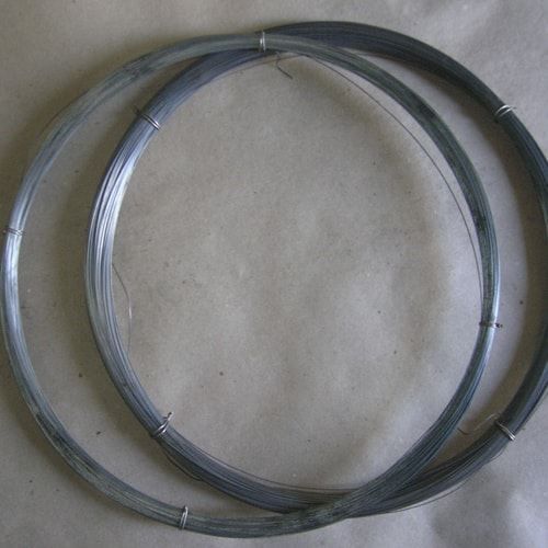 Hafnium-lanka 99,0 %:sta Ø 0,8 mm:stä aina Ø 2,4 mm:iin Element 72 Reeli-metalli